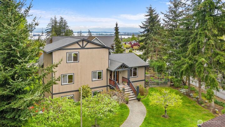 2703  D Avenue  Anacortes WA 98221 photo