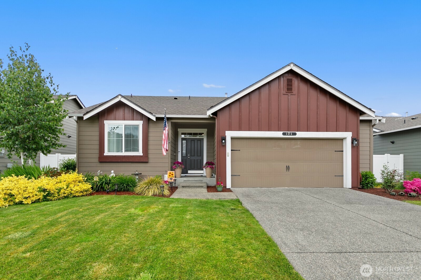 Property Photo: 121 Hickory Avenue SW 26 WA 98360