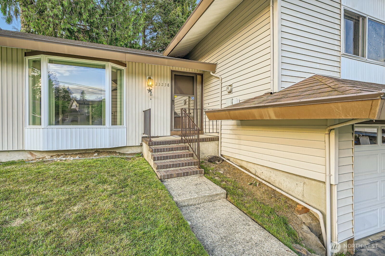Property Photo: 23238 21st Avenue S WA 98198