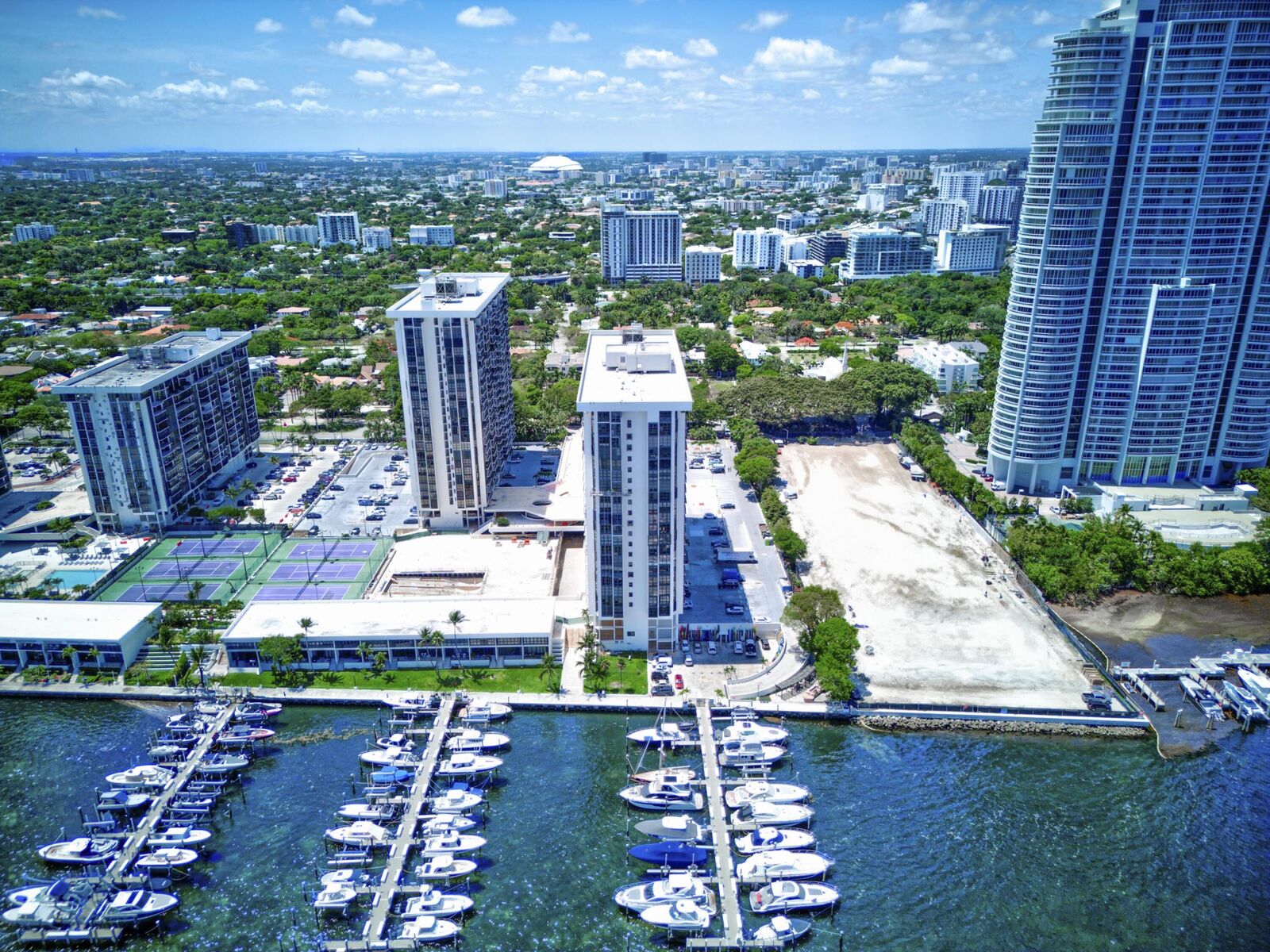 Property Photo: 1865 Brickell Avenue A611 FL 33129