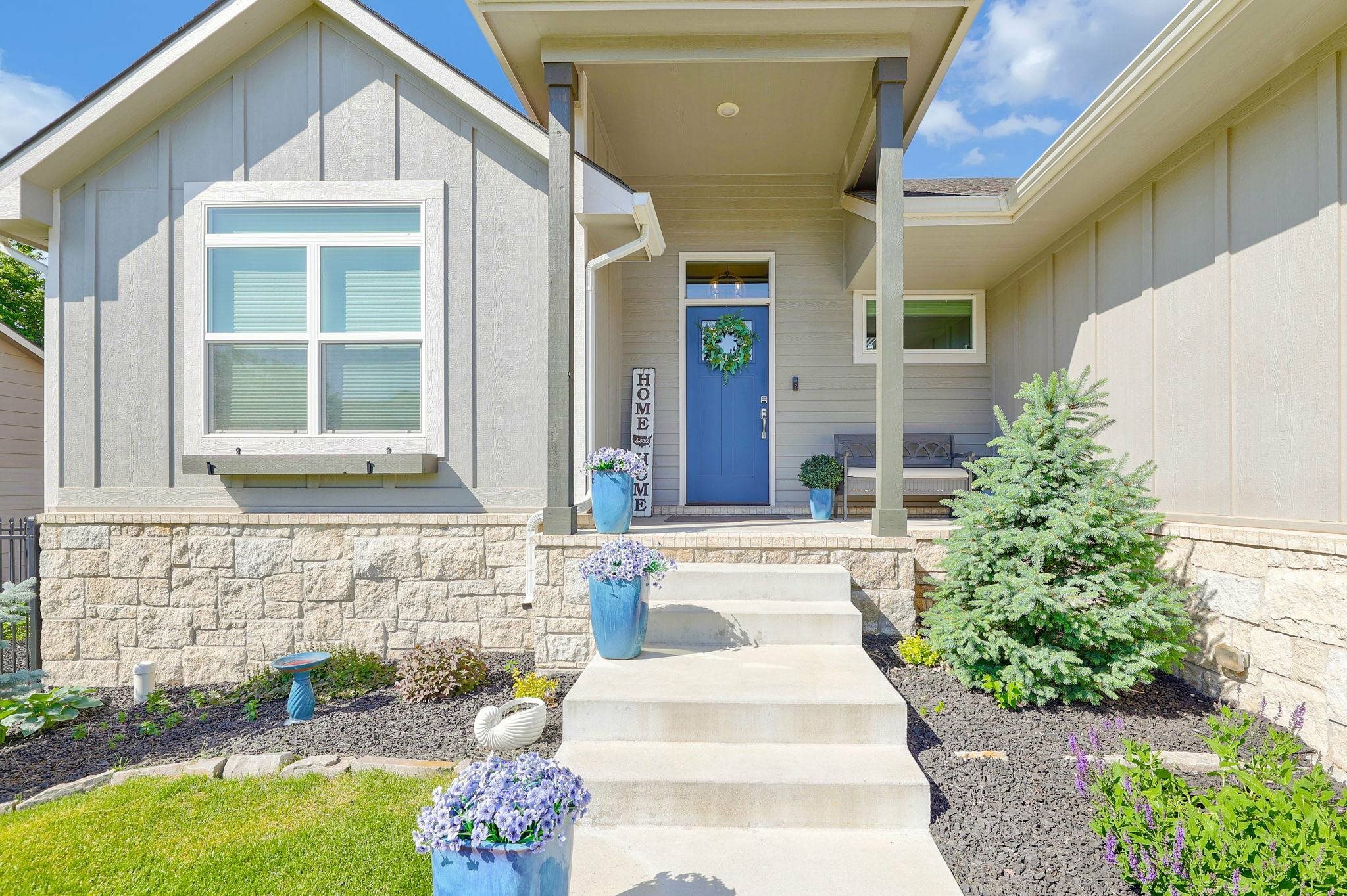 Property Photo: 6417 S Cedardale Ave KS 67037