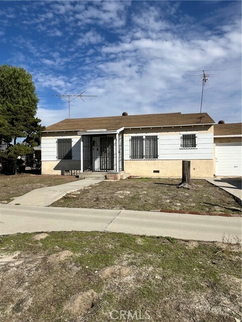 8942 Ilex Avenue  Sun Valley CA 91352 photo