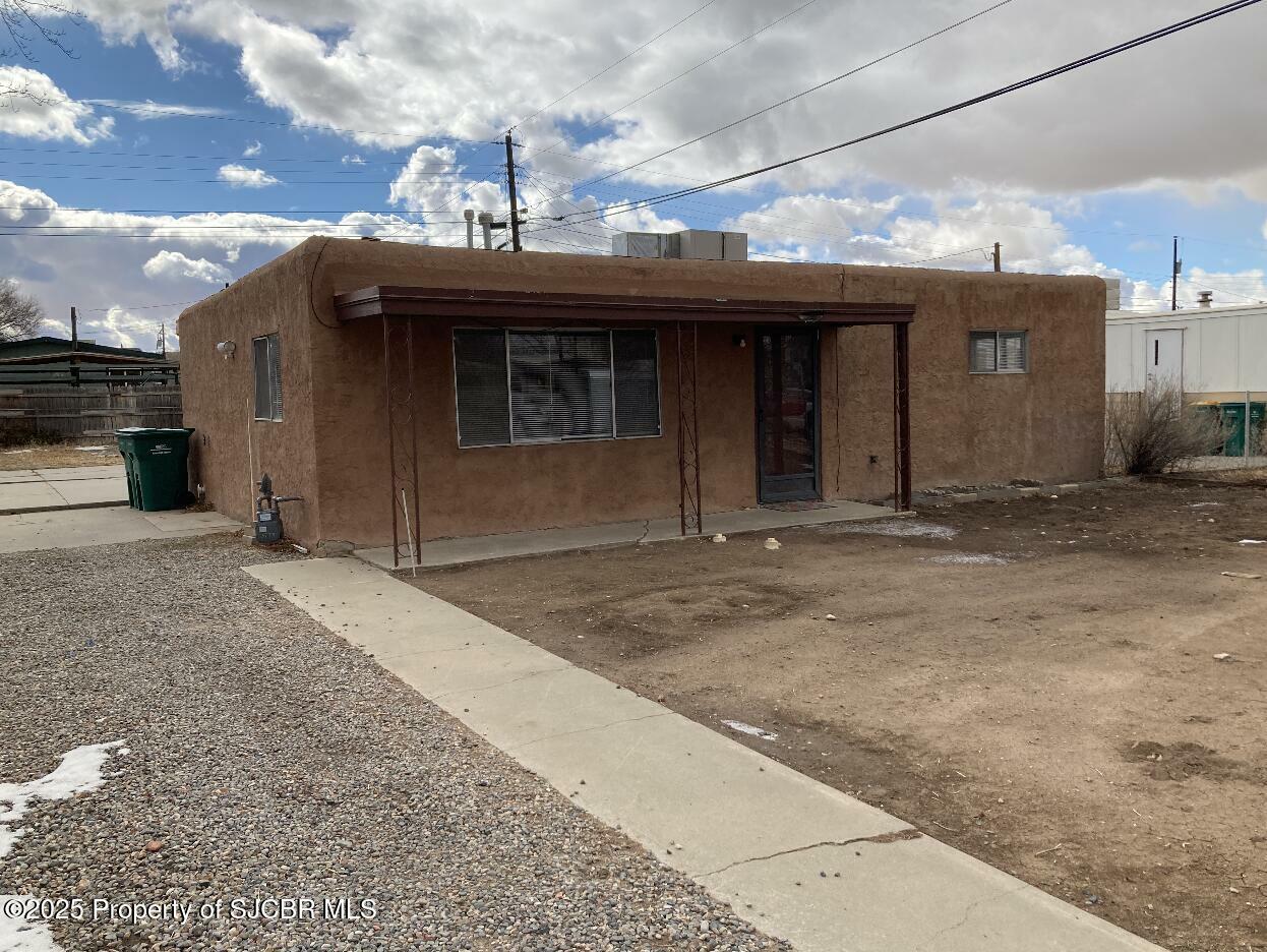 Property Photo: 2805 E Cedar Street NM 87401