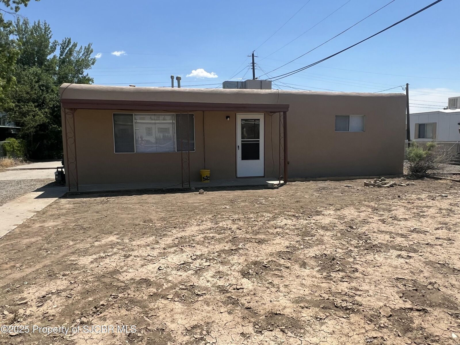 Property Photo:  2805 E Cedar Street  NM 87401 
