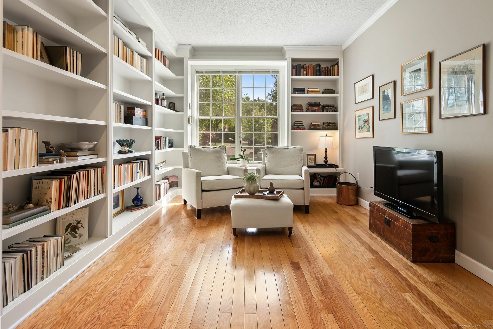 Property Photo: 5 Harwich Lane 5 CT 06117