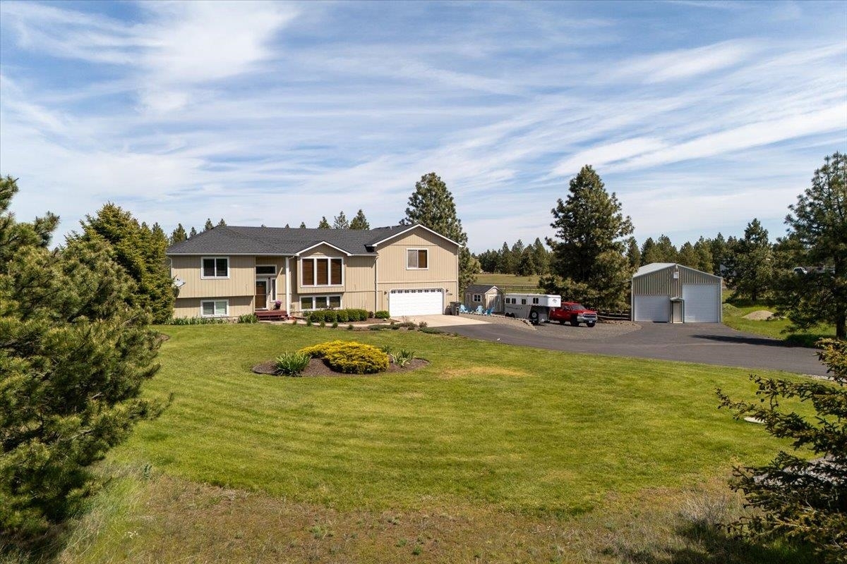 17206 W Buckboard Ave  Medical Lake WA 99022 photo