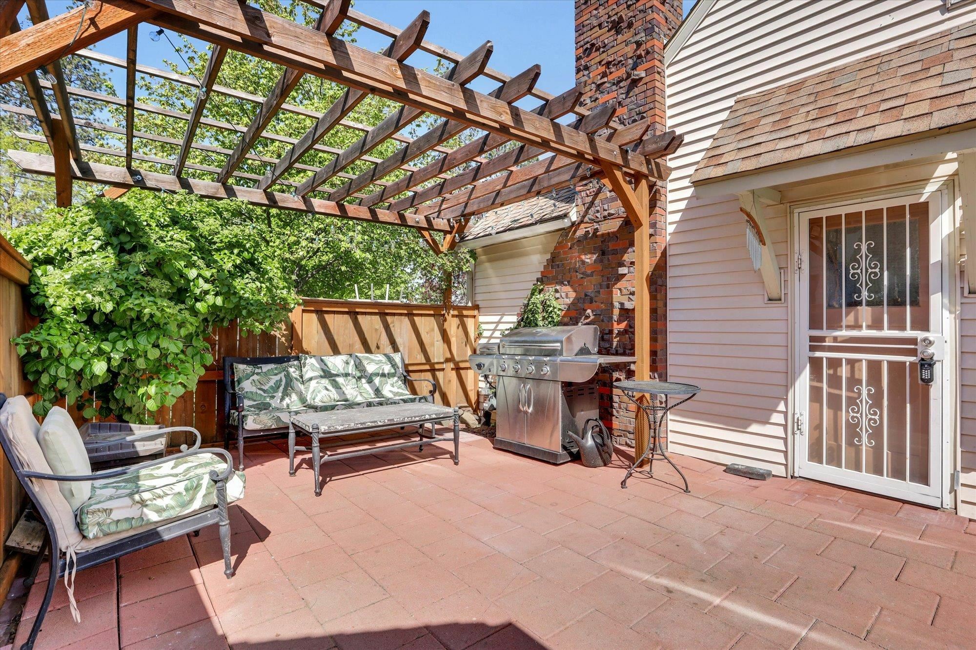 Property Photo: 2609 S Lincoln St WA 99203