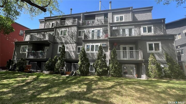 Property Photo: 431 4th Avenue N 201 SK S7K 2M4