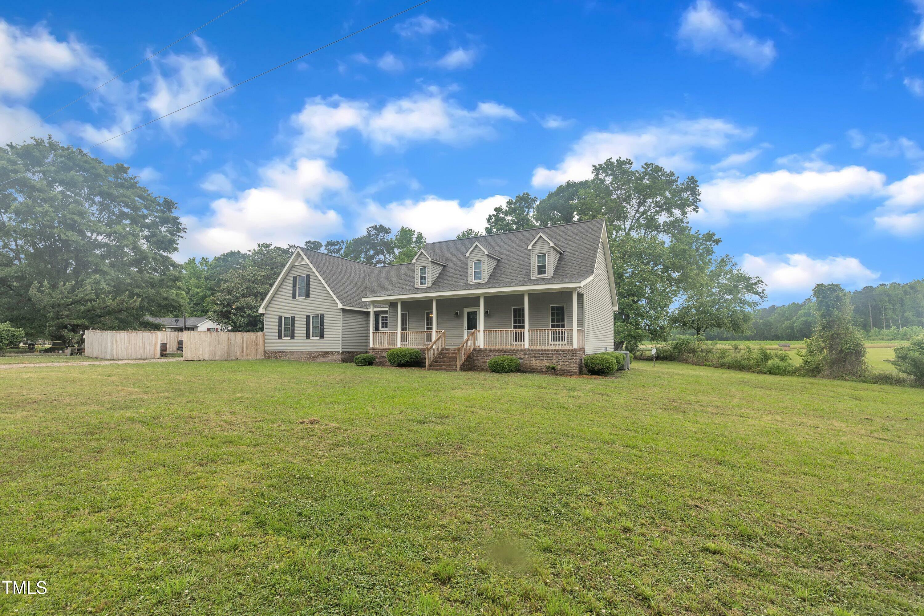 Property Photo: 397 Meadow Road NC 27542
