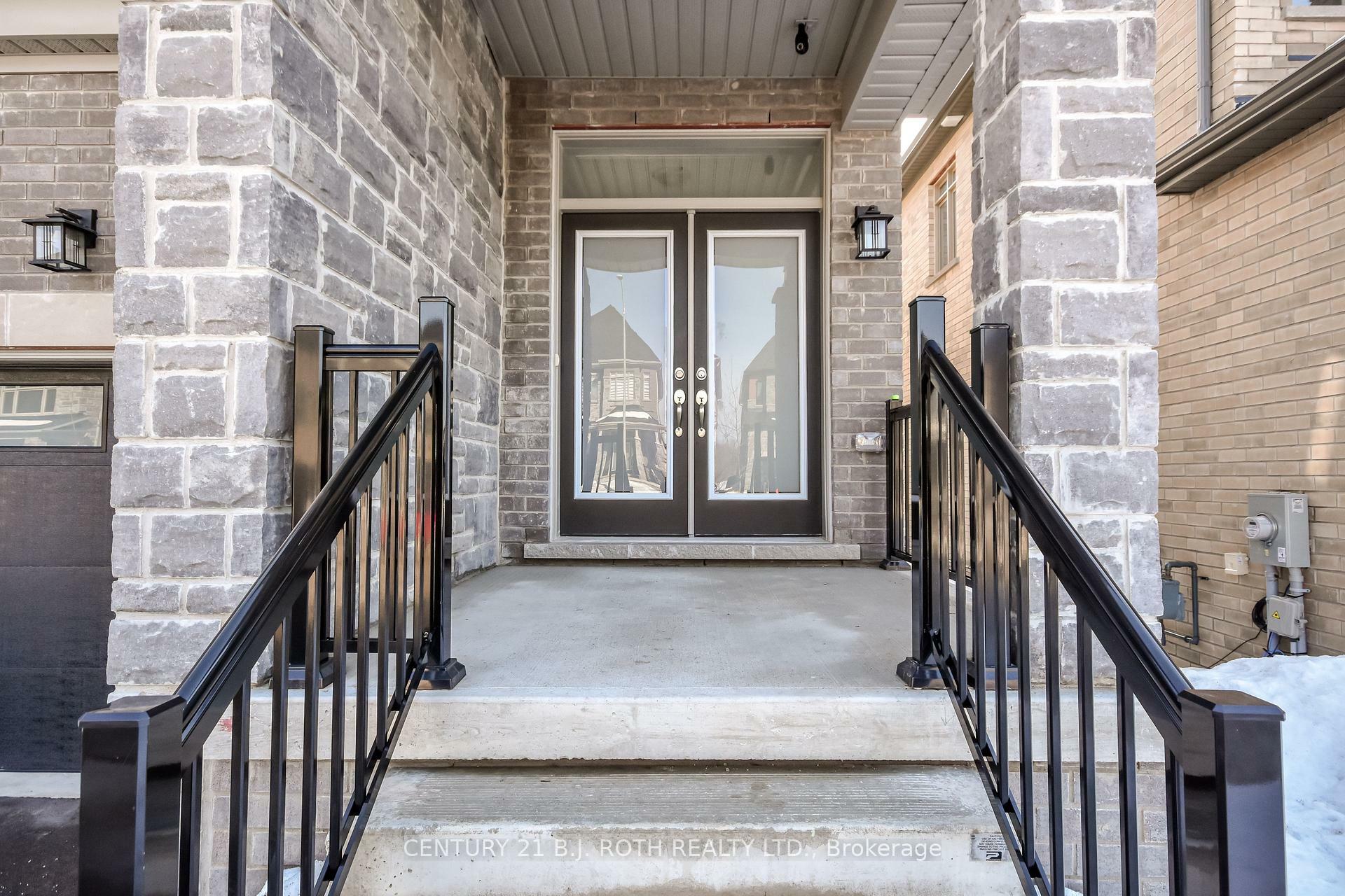 Property Photo: 130 Franklin Trail ON L9J 0J2