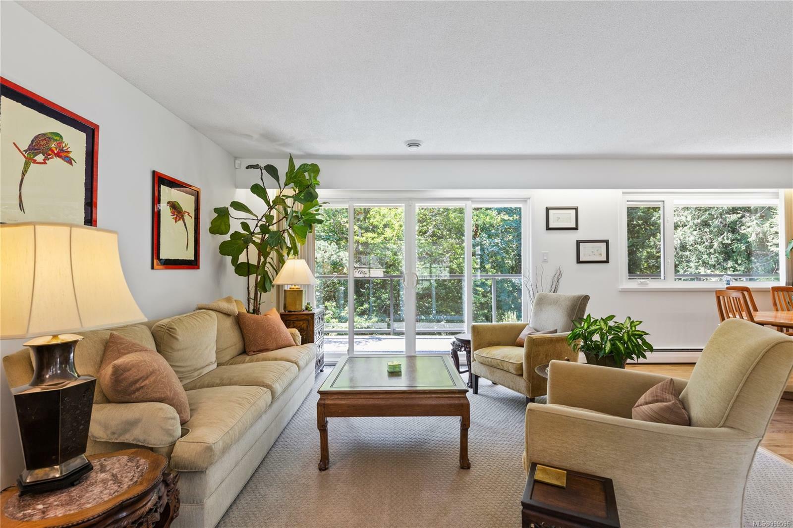 Property Photo: 1059 Old Victoria Rd BC V9R 6R4