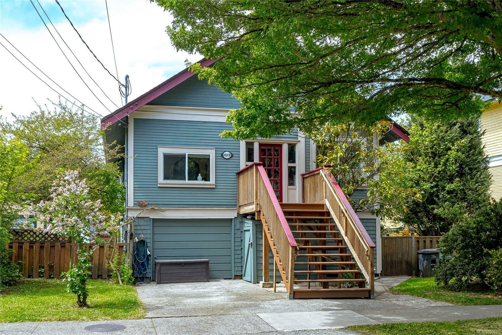 Property Photo: 2528 Graham St BC V8T 3Y7