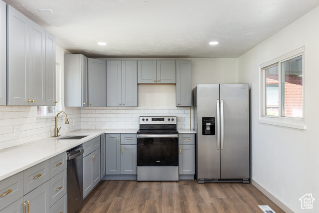 Property Photo: 272 W 690 N UT 84003
