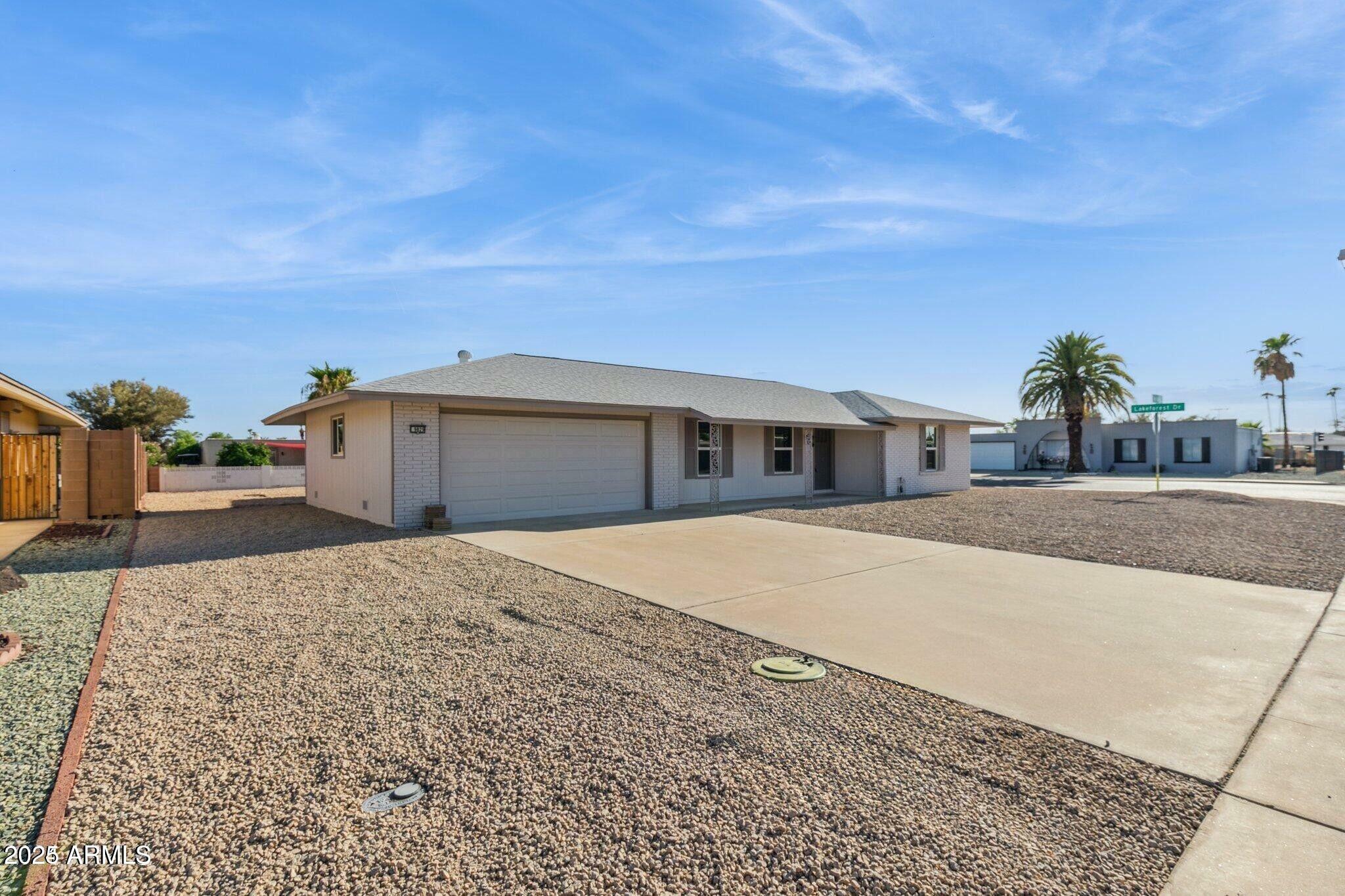 Property Photo: 9829 W Hutton Drive AZ 85351