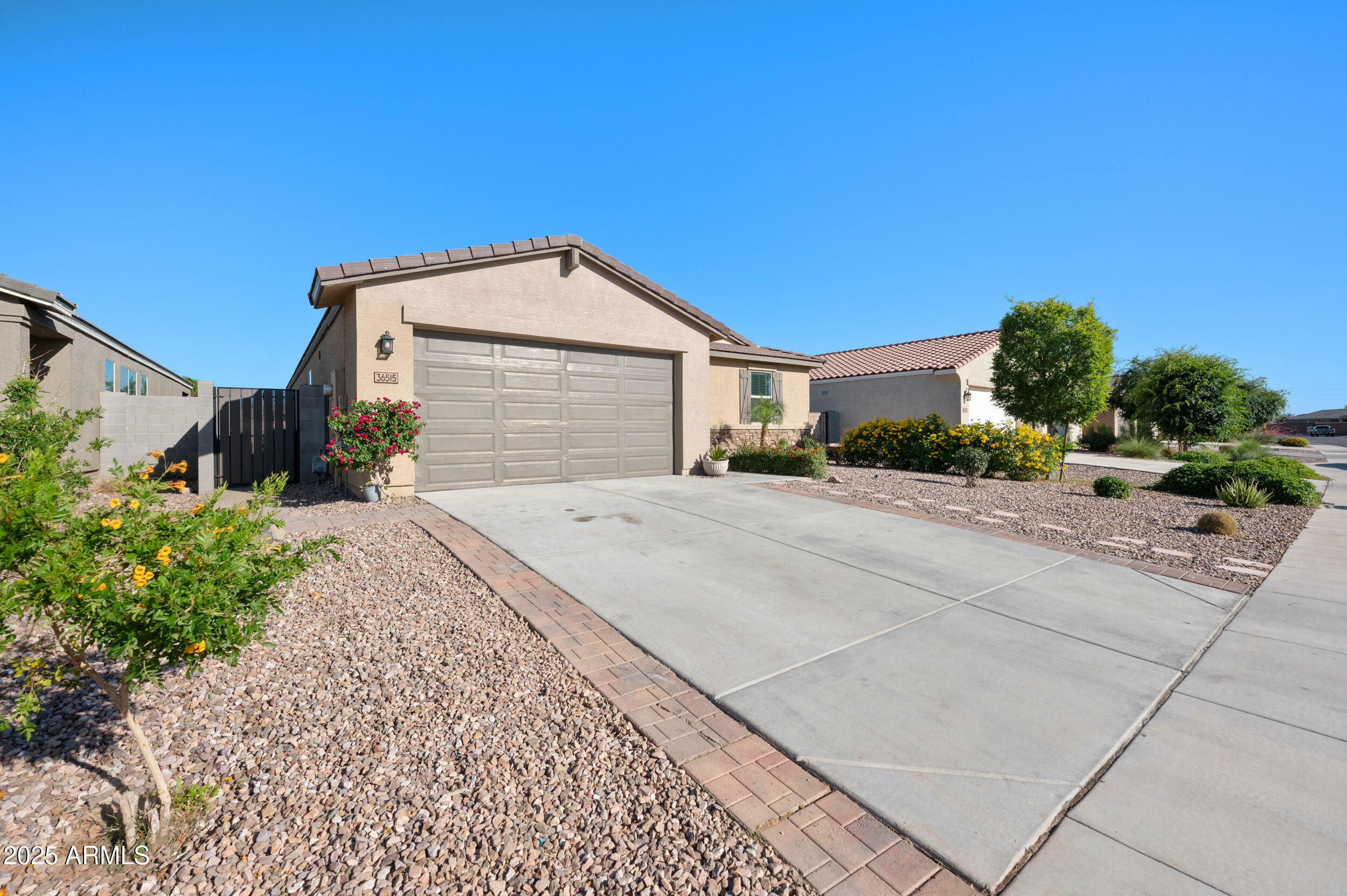 Property Photo: 36515 N Takota Trail AZ 85140