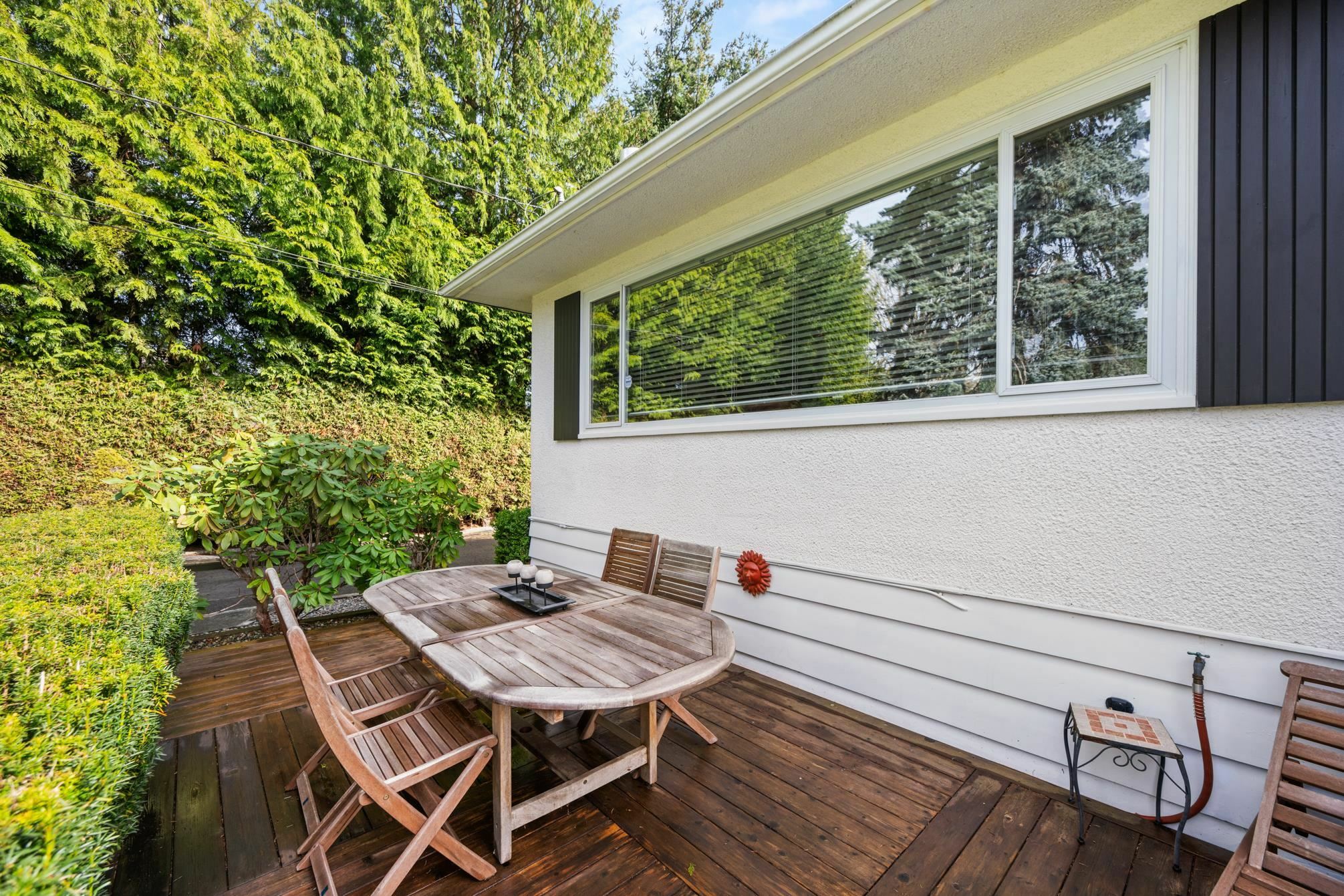 Property Photo: 13558 15 Avenue BC V4A 1L2