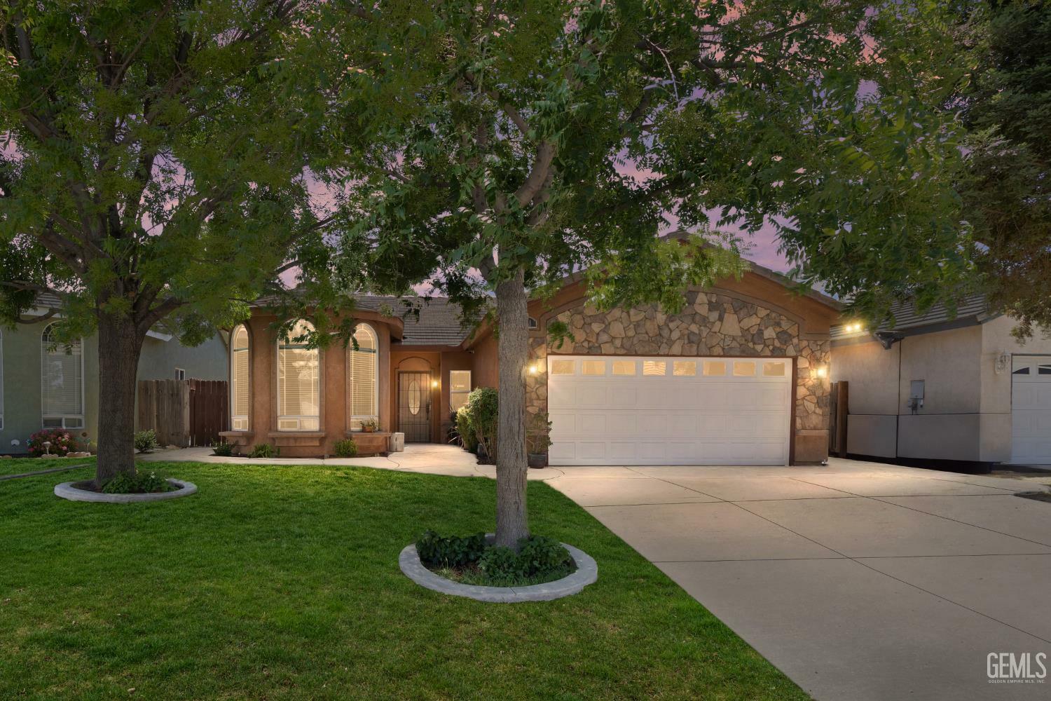 231 Sunny Meadow Drive  Bakersfield CA 93308 photo