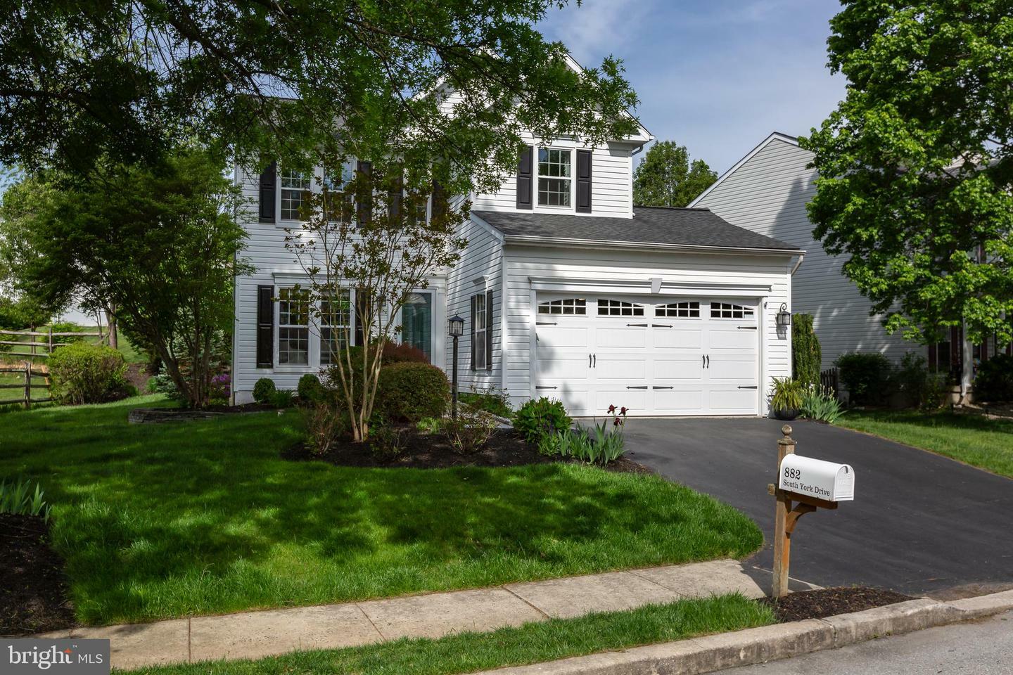 Property Photo: 882 S York Drive PA 19335
