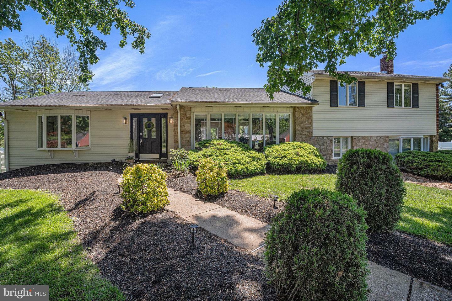 Property Photo:  1402 Walnut Street  PA 19422 