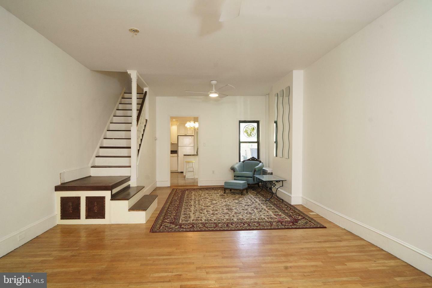 Property Photo: 908 Mifflin Street PA 19148