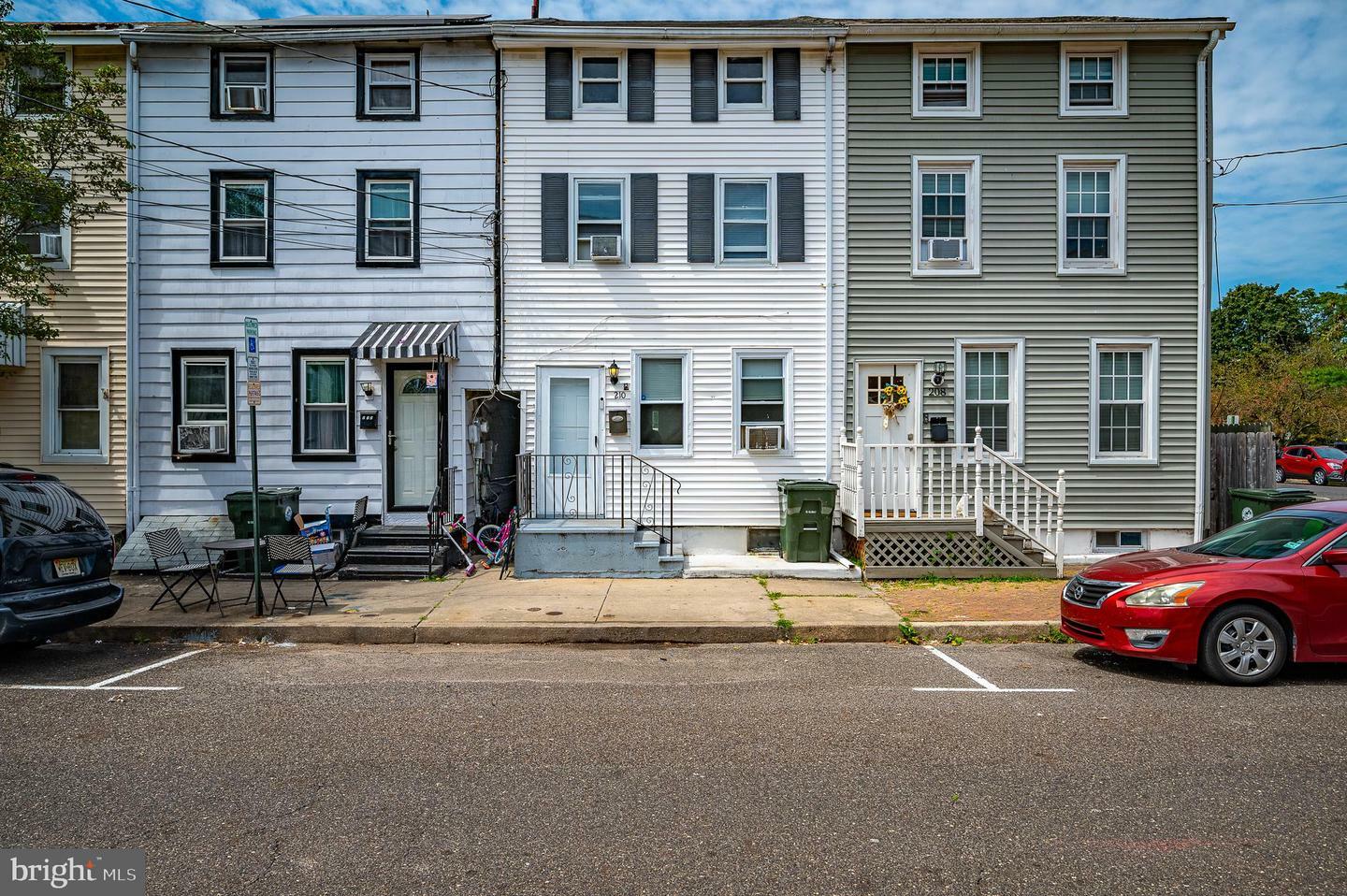 210 Saint Mary Street  Burlington NJ 08016 photo