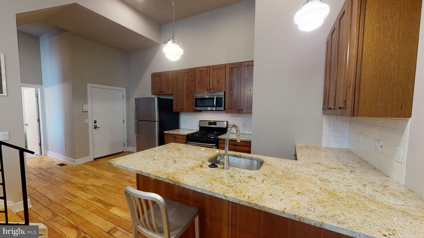 Property Photo: 2701 W Girard Avenue 6 PA 19130
