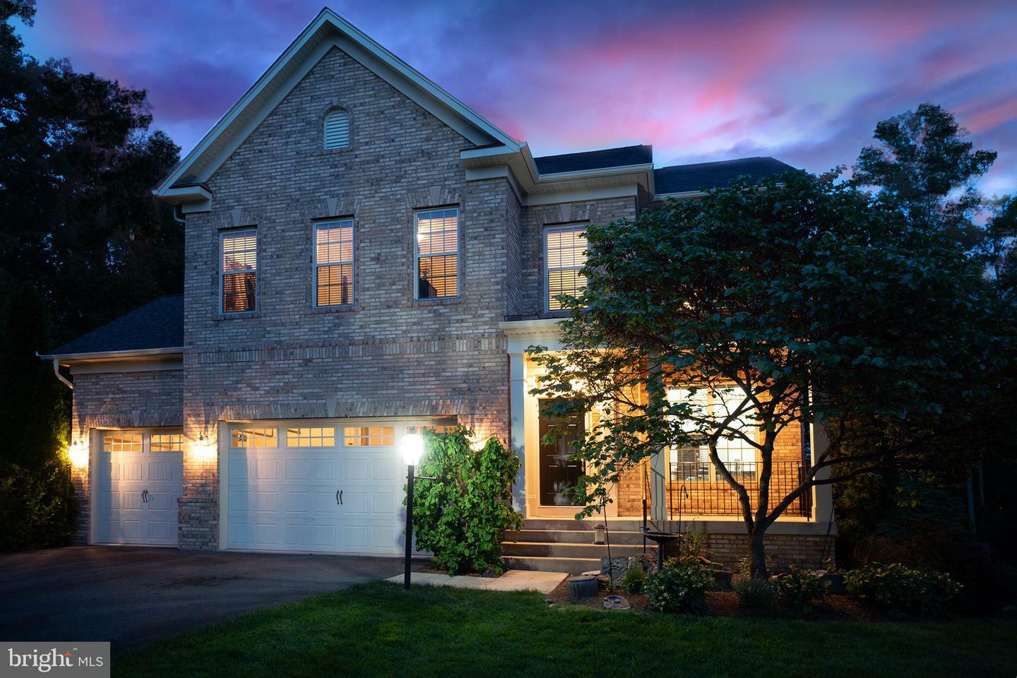 Property Photo: 6924 Noyes Avenue VA 20169