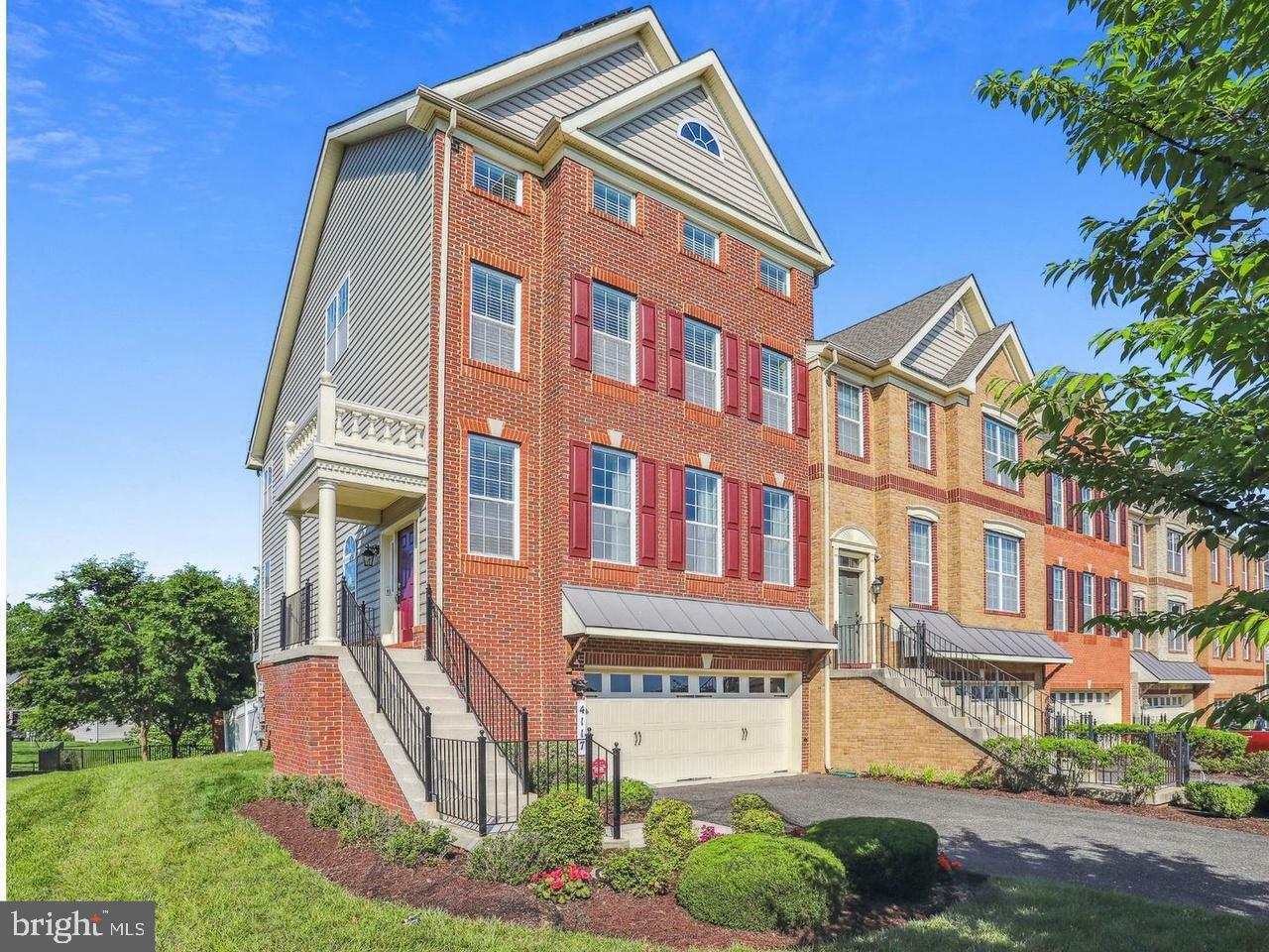 Property Photo: 4117 Yearling Court MD 20772