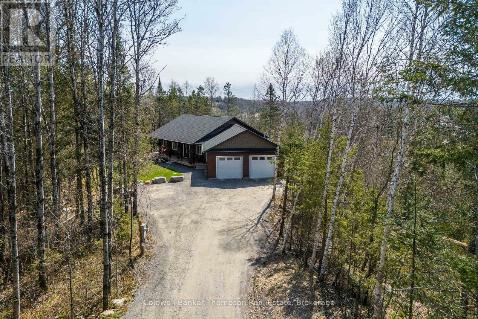 Photo de la propriété:  250 Main Street Street  ON P0A 1C0 