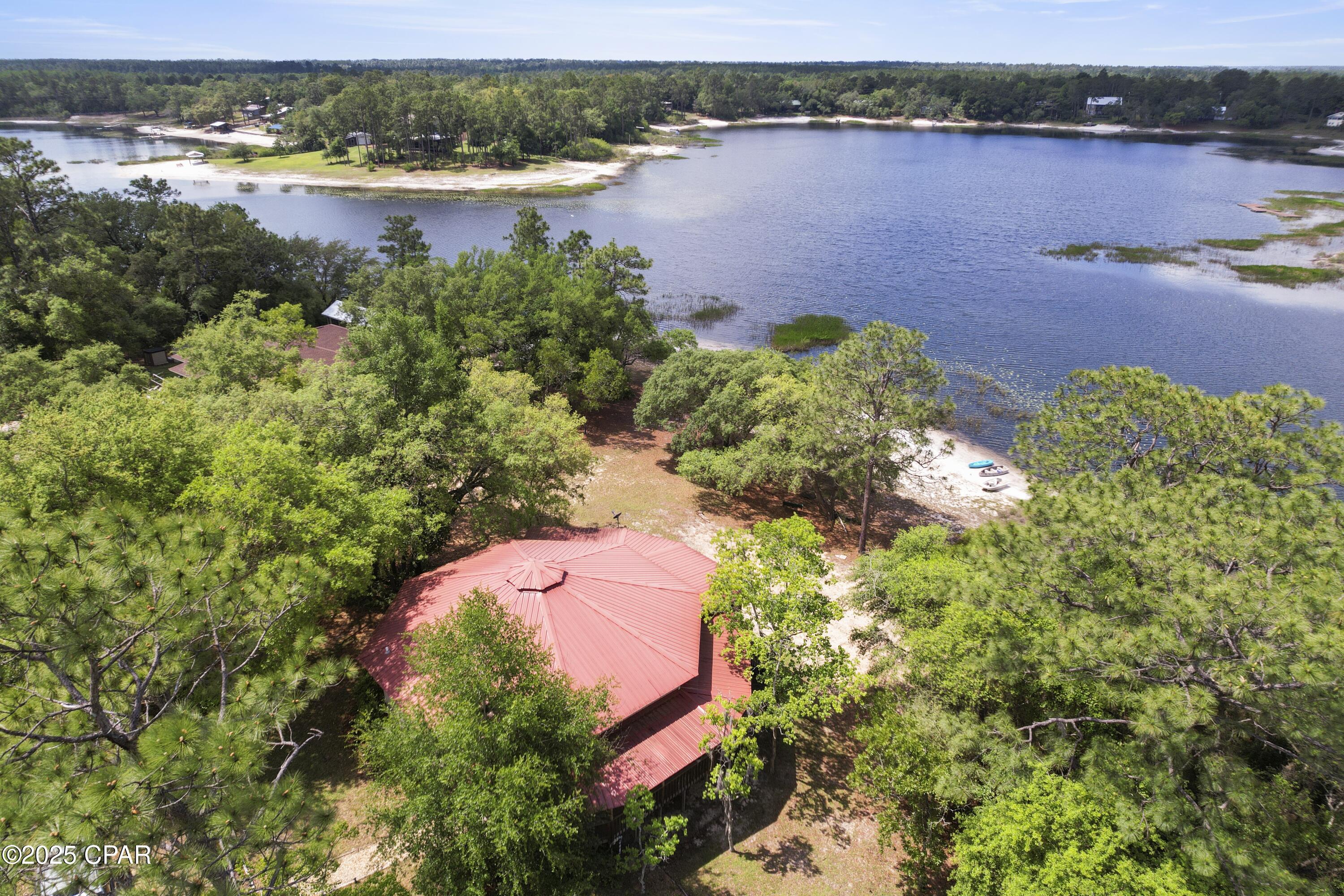 Property Photo: 3218 Lodge Drive FL 32428
