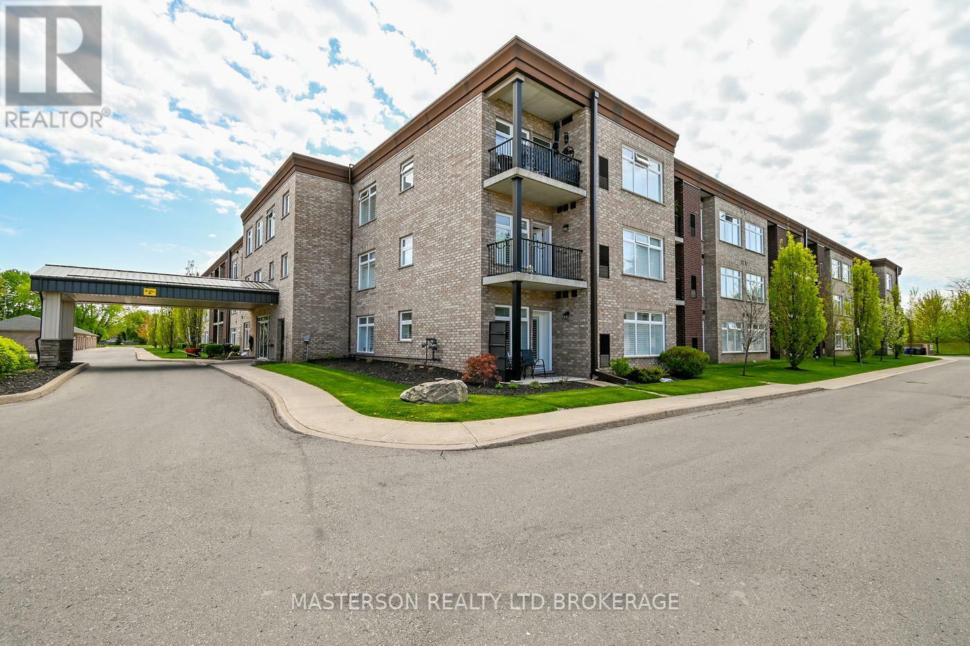 Property Photo: 4644 Pettit Avenue 203 ON L2E 6L5