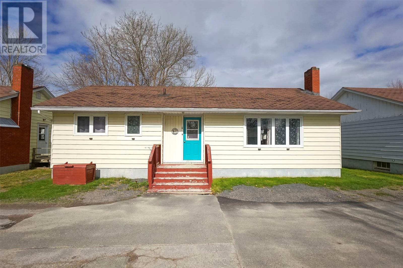 Property Photo:  2-8 Bay Street  NL A1Y 1B1 