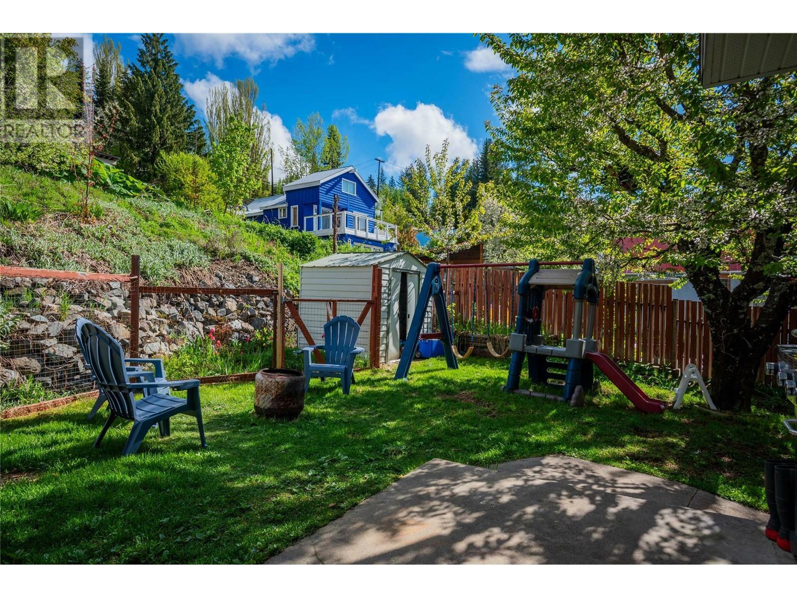 Property Photo:  1626 Leroi Avenue  BC V0G 1Y0 