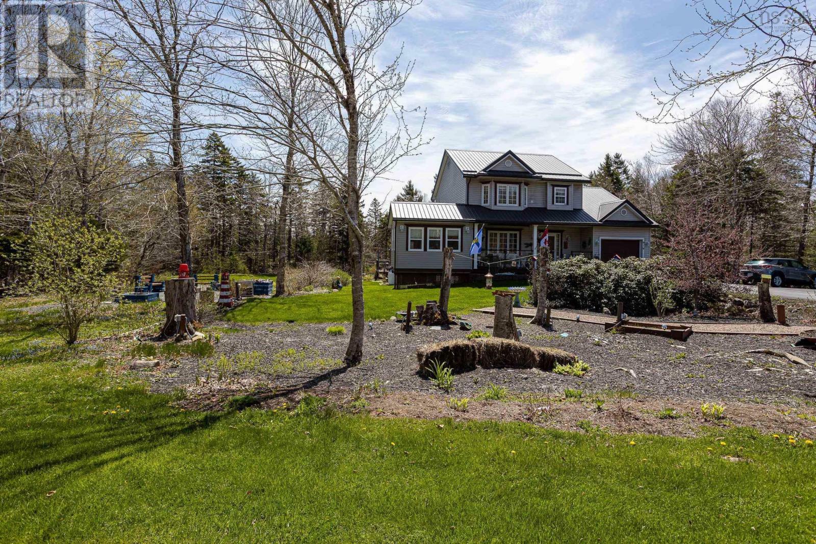 Property Photo: 919 White Hills Run NS B4B 1V6