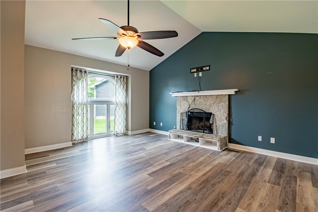 Property Photo: 1130 Pineview Court IL 62526