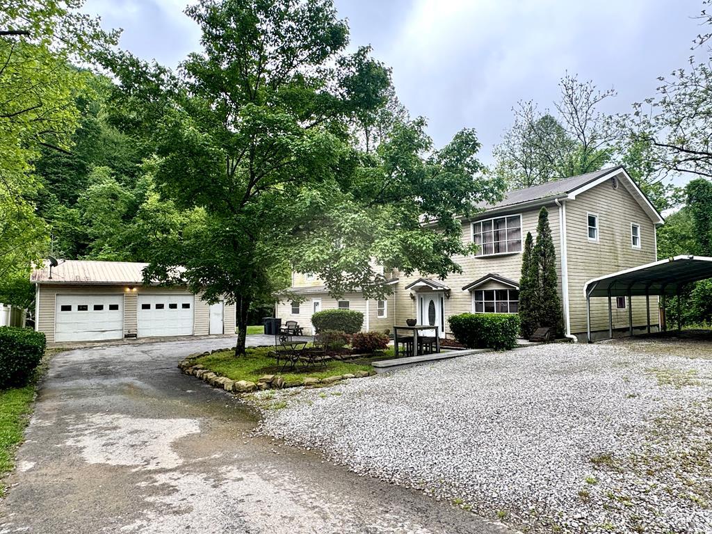 Property Photo: 1740 Collins Highway KY 41501