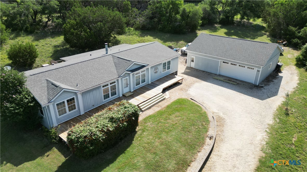 Property Photo: 105 Holman Circle TX 76528
