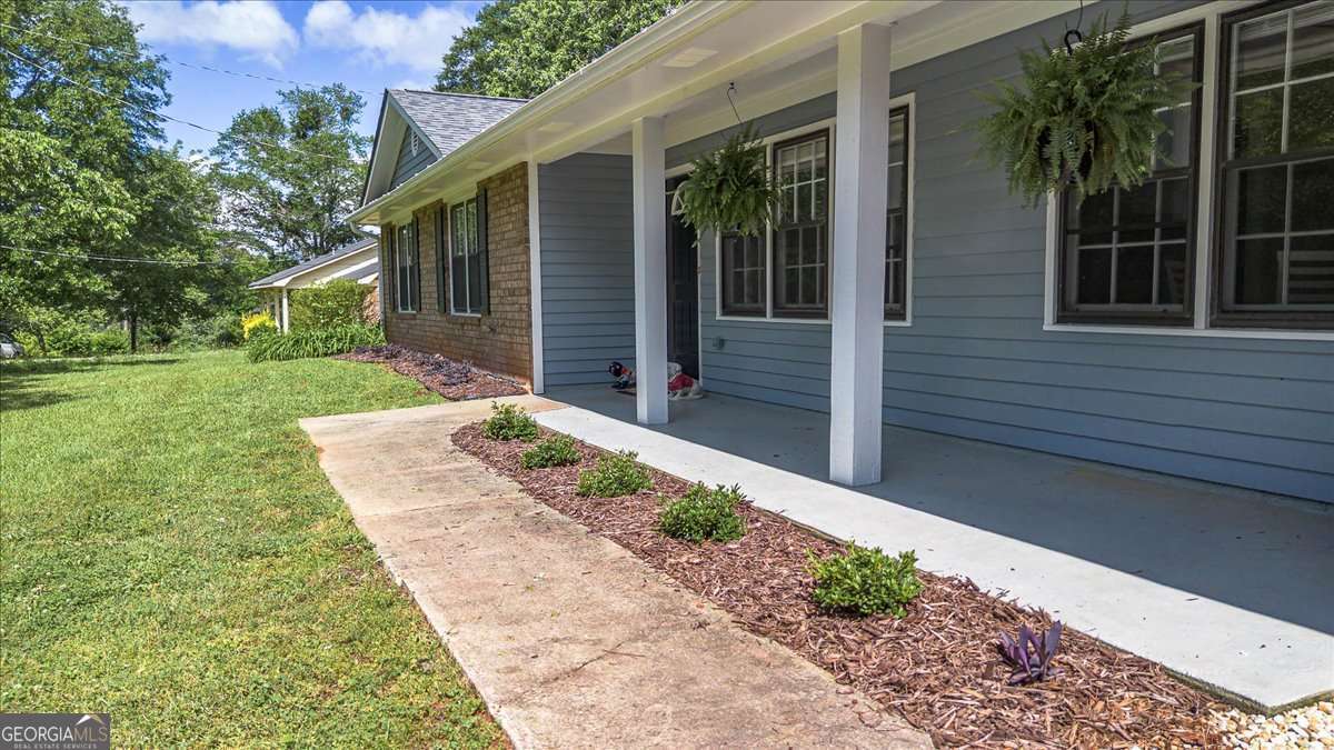 Property Photo: 2620 Hodges Mill Road GA 30677