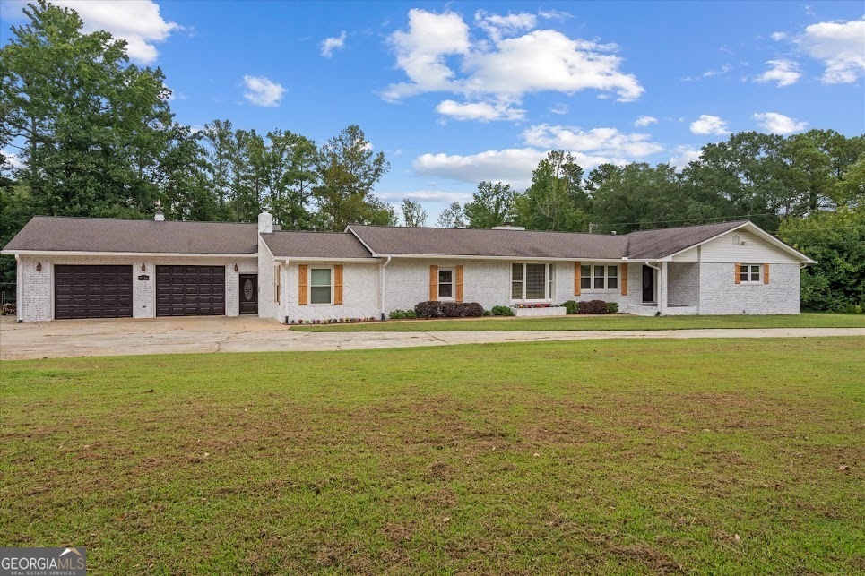 Property Photo: 2716 Georgia 16 GA 30116