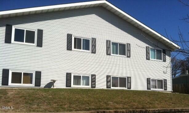 1008 1st Street NE  Mandan ND 58554 photo
