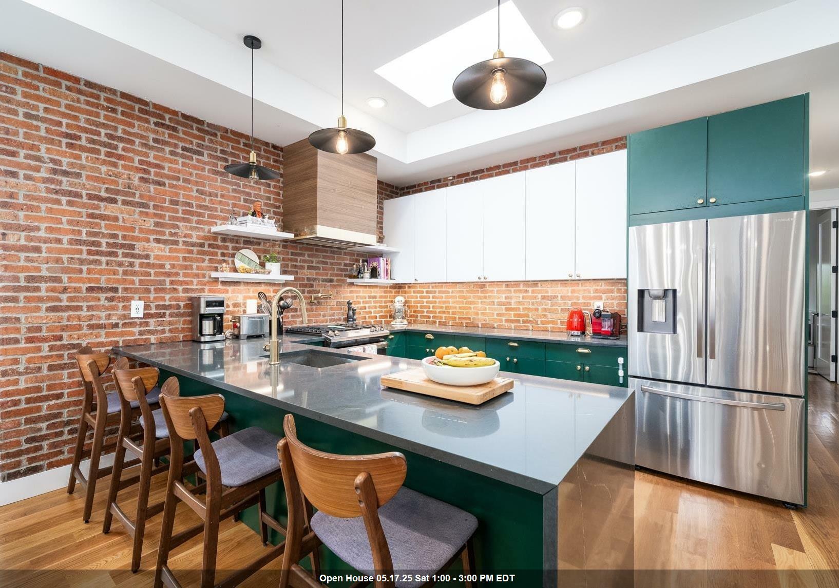 72 Lincoln St 2  Jc, Heights NJ 07307 photo