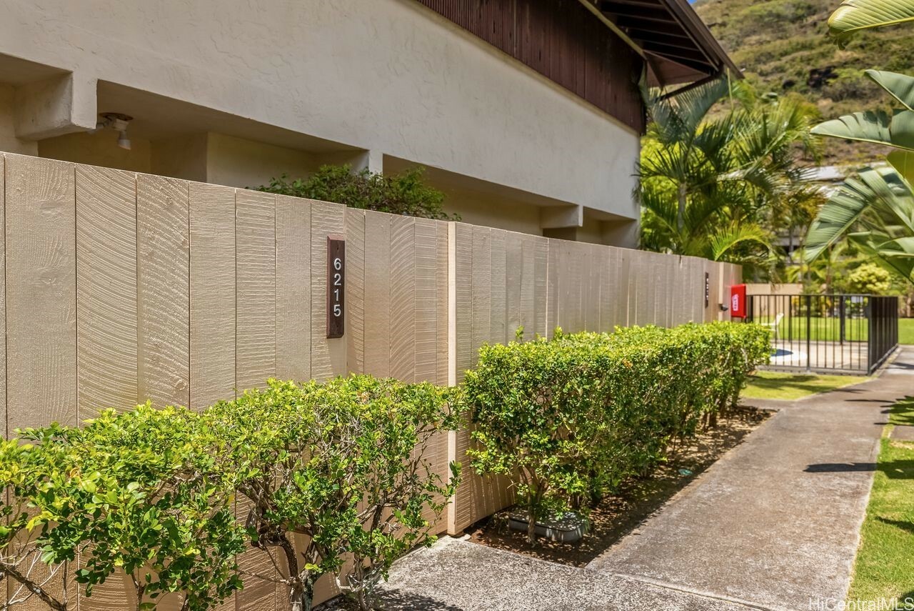 Property Photo: 6215 Kawaihae Place B102 HI 96825