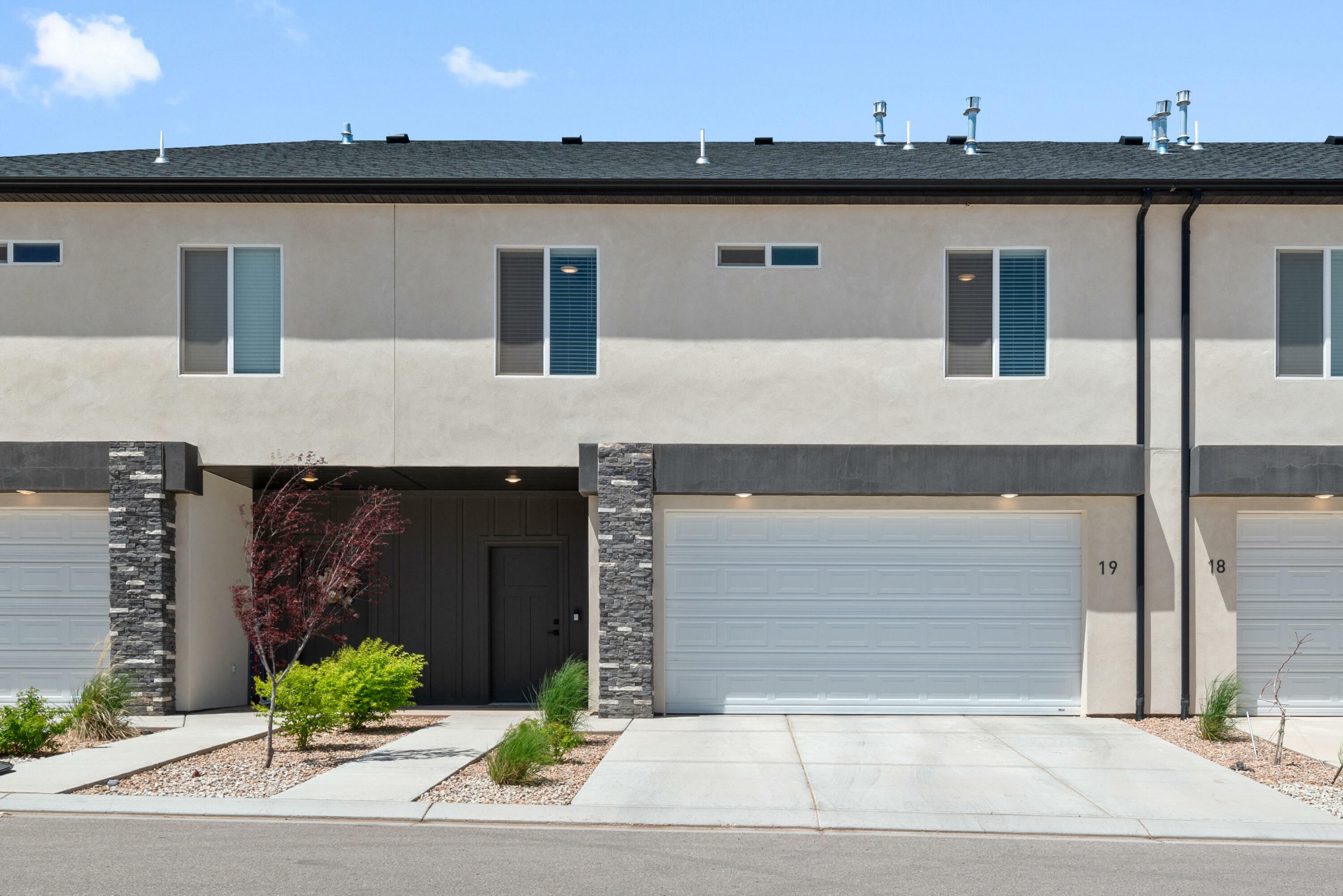 Property Photo: 2875 W Cody Dr #19 UT 84720
