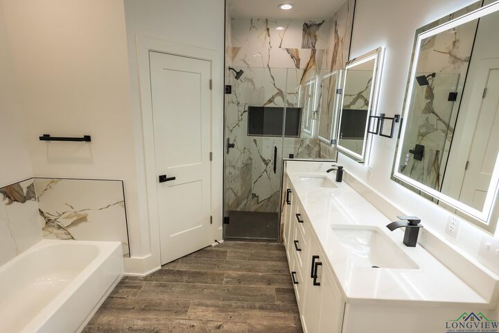 Property Photo: 146 Hillcrest Dr TX 75647