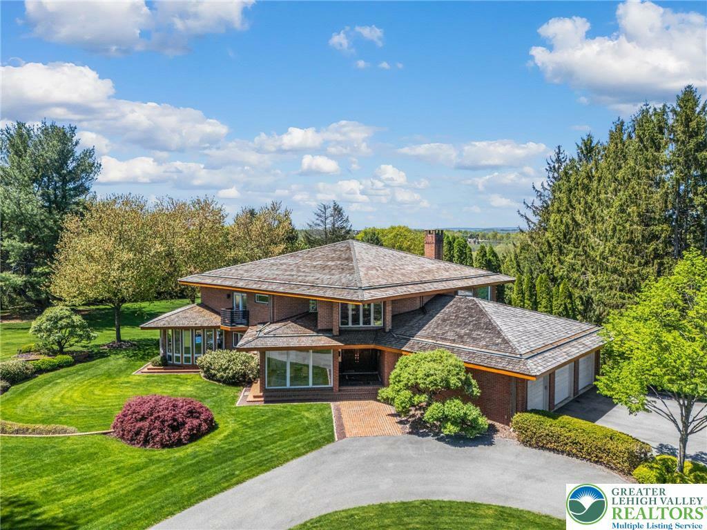 Property Photo: 2342 Bobby Court PA 18069