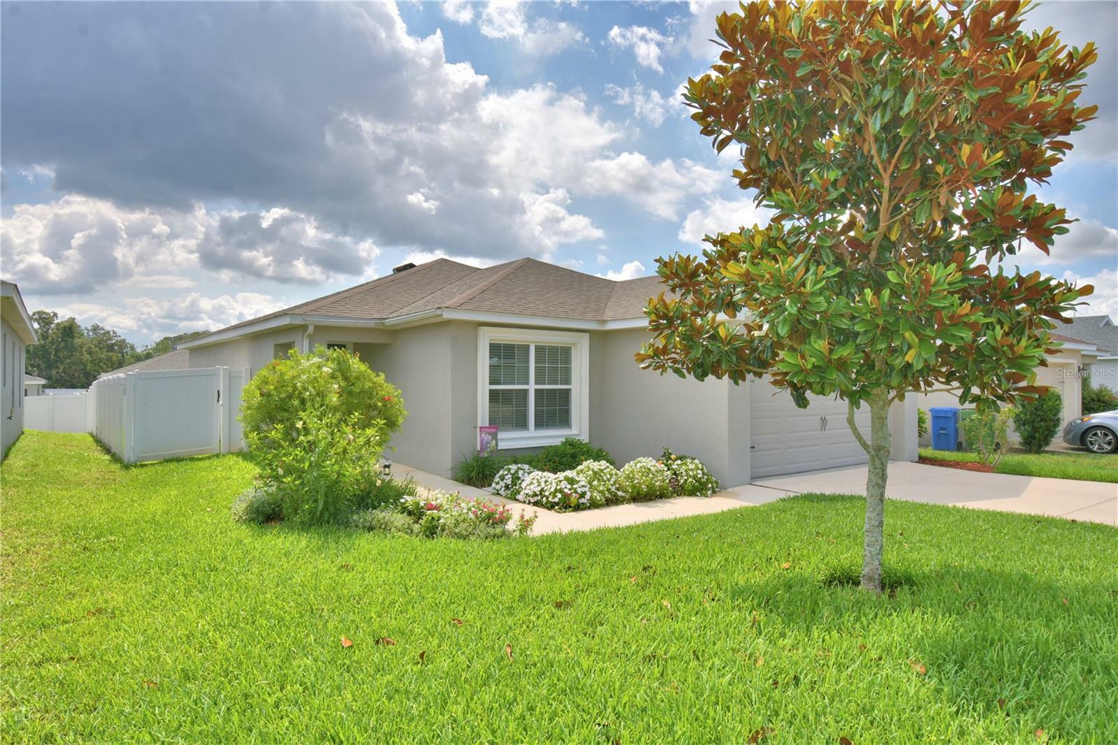 Property Photo: 879 Orleans Drive FL 33839