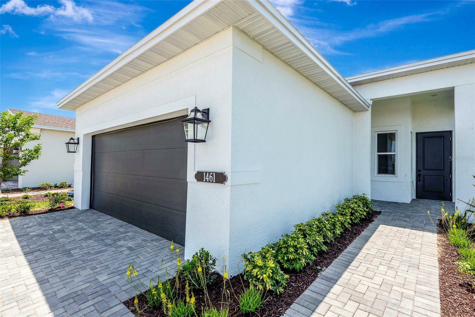 Property Photo: 1461 Santorini Way FL 32778