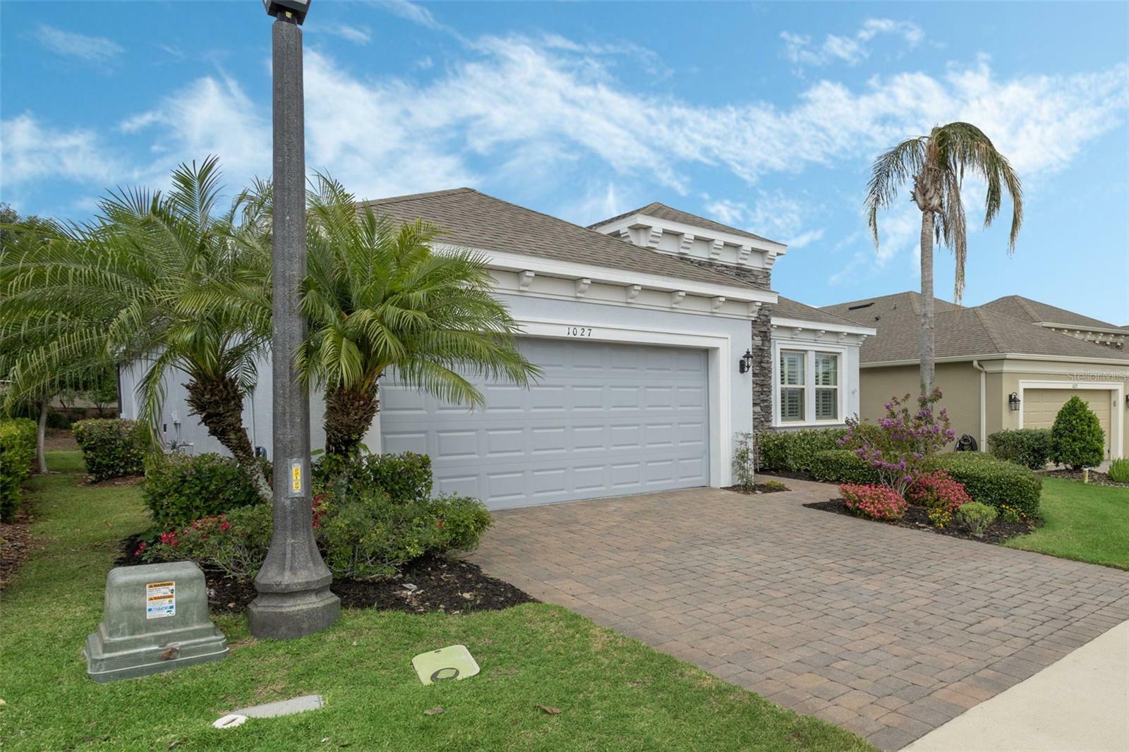 Property Photo:  1027 Timbervale Trail  FL 34715 