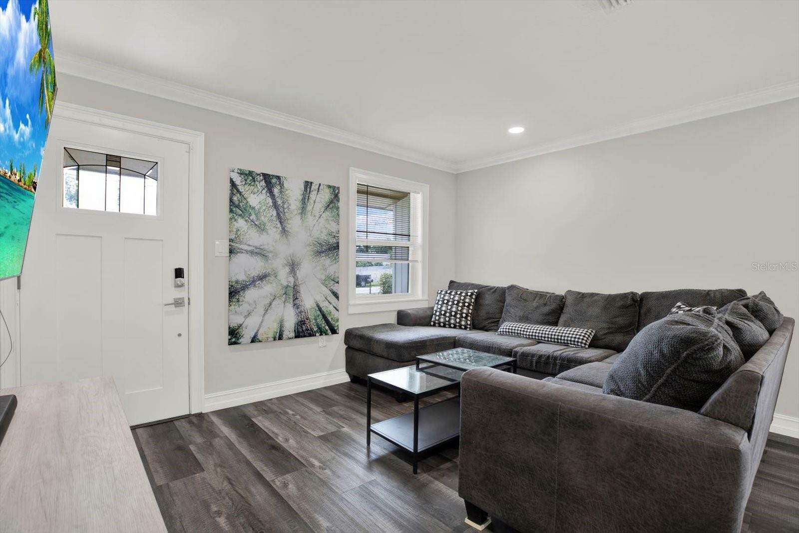 Property Photo: 6020 N 50th Street FL 33610