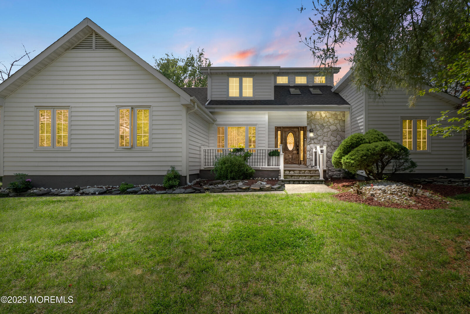 Property Photo:  22 Cloverleaf Drive  NJ 07746 